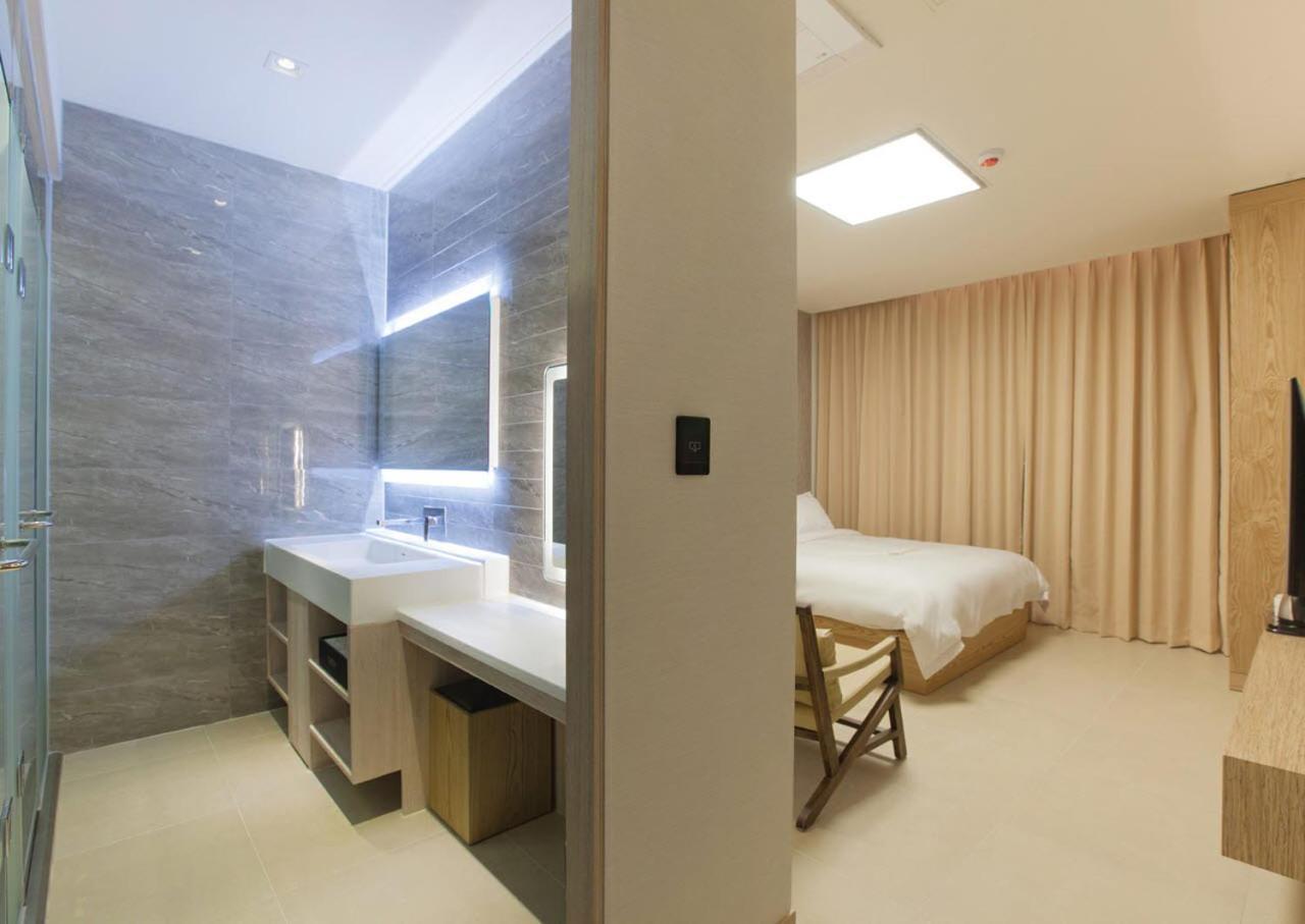 Yeosu Stay Hotel Szoba fotó