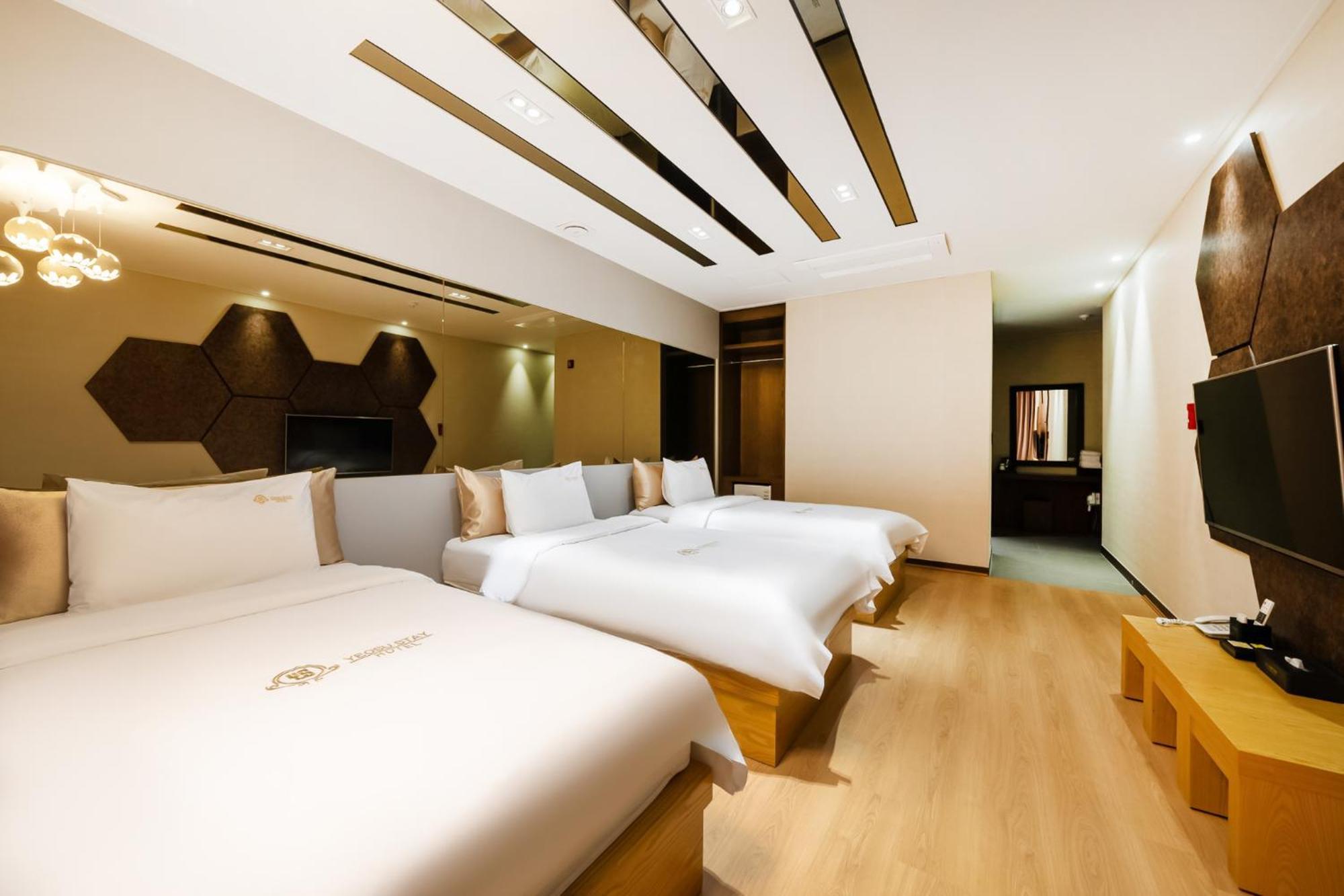 Yeosu Stay Hotel Szoba fotó