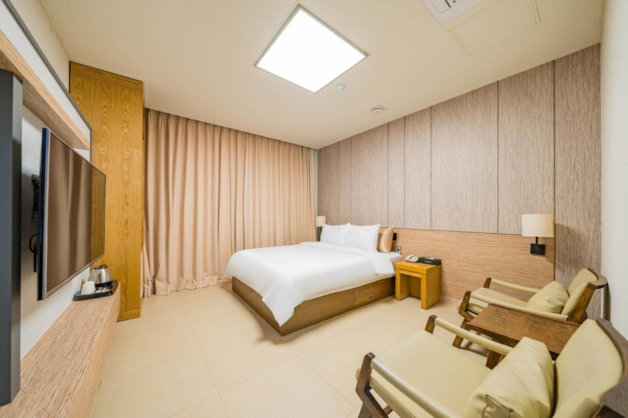 Yeosu Stay Hotel Szoba fotó