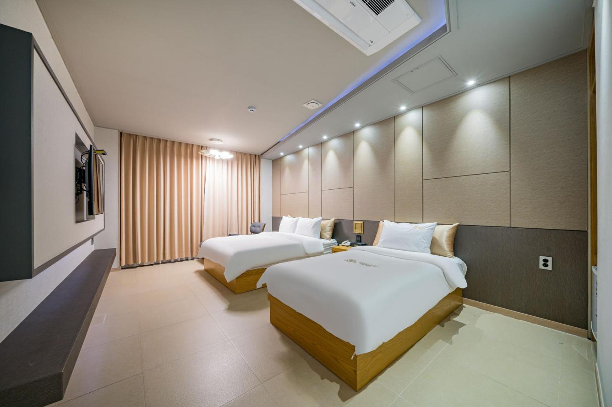 Yeosu Stay Hotel Szoba fotó